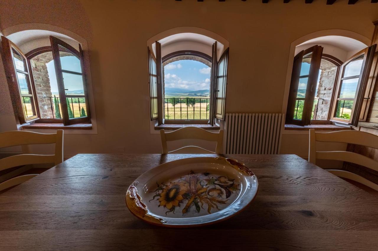 Agriturismo Castello La Grancia Di Spedaletto Пиенца Экстерьер фото