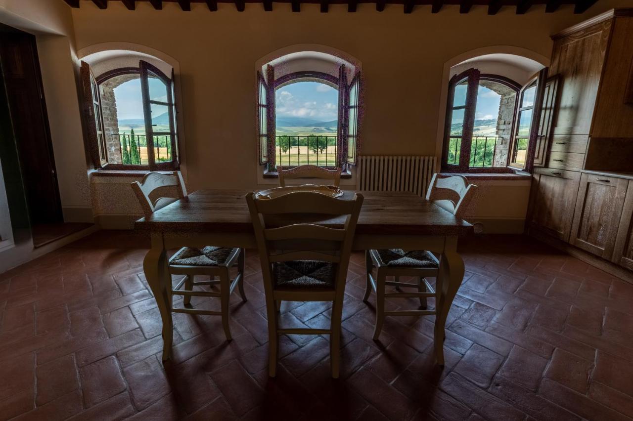 Agriturismo Castello La Grancia Di Spedaletto Пиенца Экстерьер фото