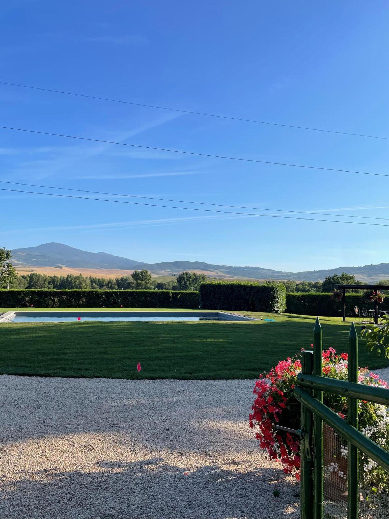 Agriturismo Castello La Grancia Di Spedaletto Пиенца Экстерьер фото