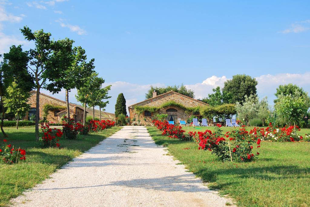 Agriturismo Castello La Grancia Di Spedaletto Пиенца Экстерьер фото