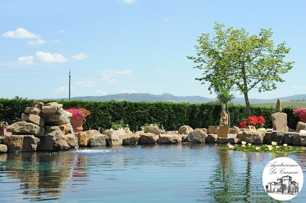 Agriturismo Castello La Grancia Di Spedaletto Пиенца Экстерьер фото